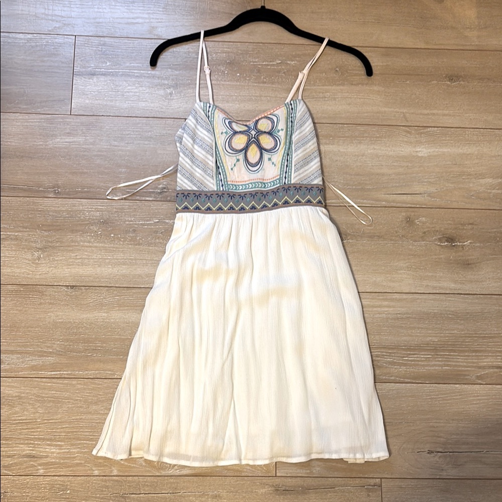Flying Tomato XS Embroidered White Dress